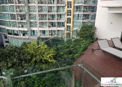 Sky Walk Condo  Centrally located One Bedroom Condo on the 6th Floor in Phra Khanong