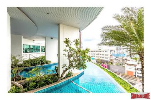 Skywalk Condo  Two Bedroom with Spectacular City Views for Rent on Sukhumvit 69