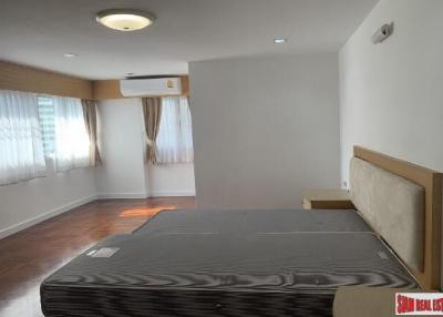 Regent on the park 3  Sleak 3 Bed Condo for Rent in Asoke