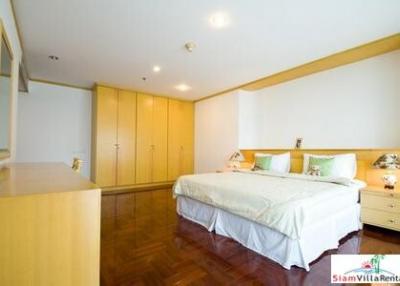 GM Tower  Spacious 3 Bed Condo with Big Balconies for Rent at Sukhumvit 20