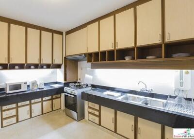 Stylish Two Bedroom Apartments for Rent in Lumphini