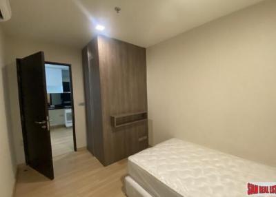 Sky Walk Condo  One Bedroom Condo + Study Room with City Views in Phra Khanong