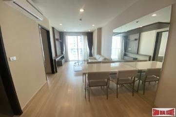 Sky Walk Condo  One Bedroom Condo + Study Room with City Views in Phra Khanong