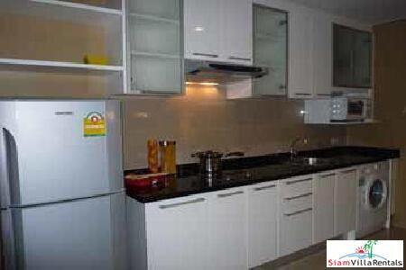 Noble Remix - Large One Bedroom Condo Located Directly at Thonglor BTS