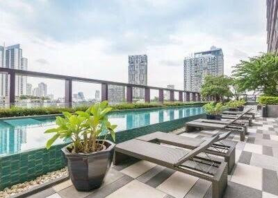 Noble Remix - Large One Bedroom Condo Located Directly at Thonglor BTS