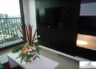 Noble Remix - Large One Bedroom Condo Located Directly at Thonglor BTS