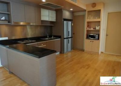 Issara @ 42  Modern Three Bedroom with Large Kitchen for Rent Directly behind Ekkamai BTS