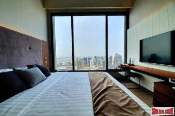 The ESSE Asoke - Contemporary Two Bedroom Loft-Style Duplex for Rent on the 50th Floor