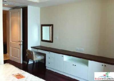 Athenee Residence  Very Large Luxury Three Bedroom Condo for Rent at Rajdamri BTS.