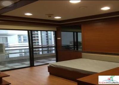 Richmond Palace  Good Value Three Bedroom Condo for Rent in Phrom Phong Only 50K