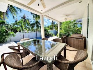 3 Beds 2 Baths 280 SQ.M White Beach Villa