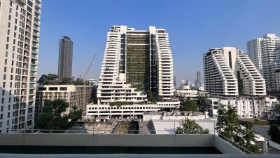 Large Pet-Friendly Condo Sukhumvit 39 Sale