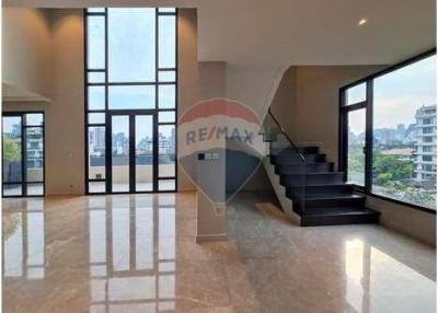 221 Sqm., 4 Beds, 4 Baths Condo listed for ฿ 65,000,000.