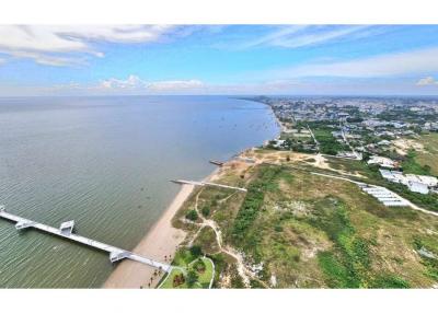 31,692 Sqm. Land listed for ฿ 800,000,000.