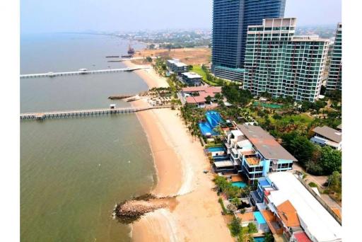 31,692 Sqm. Land listed for ฿ 800,000,000.