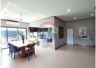 5 Bedroom Pool Villa in Bang Saray - 920471009-101