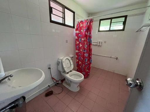 360 ตรม., 7 ห้องนอน, 5 ห้องน้ำ บ้าน ราคา ฿ 20,000/เดือน