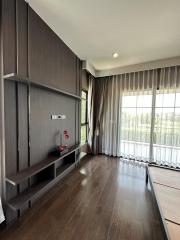 Luxury 4 - Bedrooms for sale on Pattanakarn