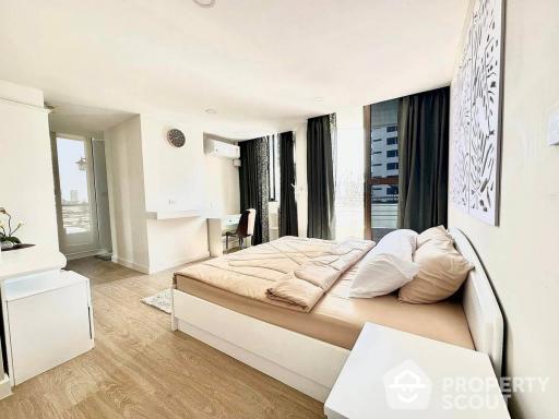 2-BR Condo at Supalai Place Sukhumvit 39 near BTS Phrom Phong