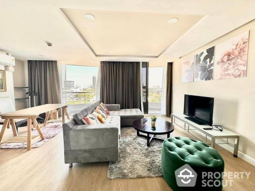 2-BR Condo at Supalai Place Sukhumvit 39 near BTS Phrom Phong