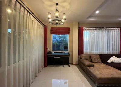 4 Bedrooms Mordern House for Rent in Suthep