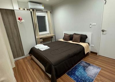 4 Bedrooms 2 Storey house for rent in Hangdong