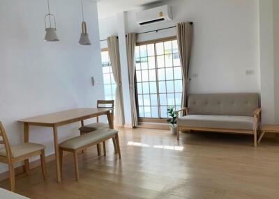 2 Bedrooms Minimal Muji Single House for Rent/ Sale near Central festival Chiangmai