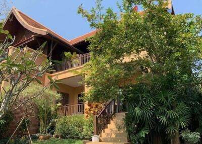 Beautiful semi detached villa for sale in Mae Rim