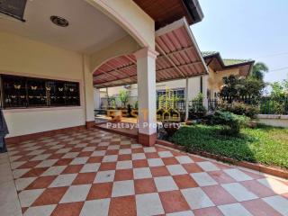 3 Bedrooms Villa / Single House in Ponthep 3/1 East Pattaya H011667