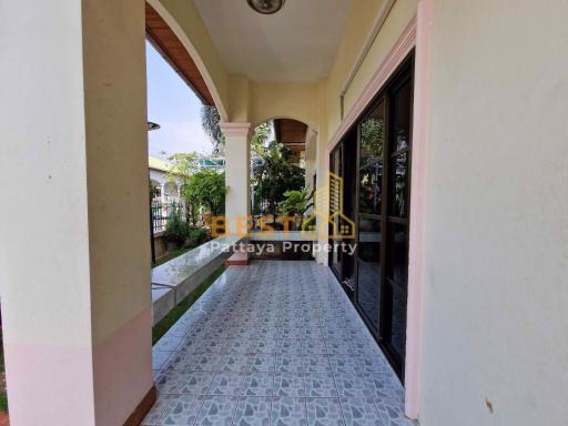 3 Bedrooms Villa / Single House in Ponthep 3/1 East Pattaya H011667