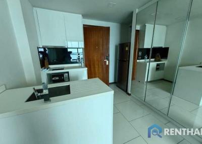 สำหรับ ขาย คอนโด 1 ห้องนอน ที่ The Peak Towers