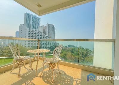 For sale Beach front condo The Palm Wongamat Studio Sea view