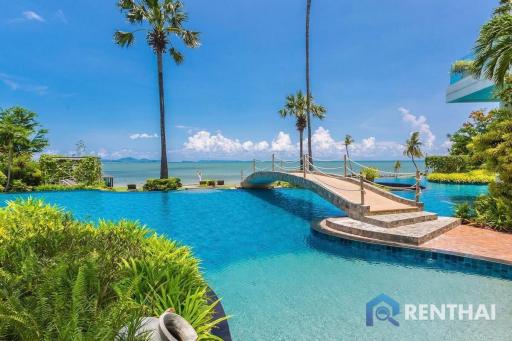 For sale Beach front condo The Palm Wongamat Studio Sea view