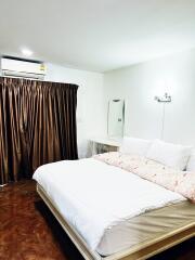 Condo for Rent at Wittayu Complex