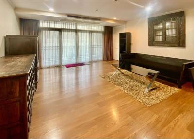 Newly Renovated 3BR/3BA Condo for Rent at Wattana Suite