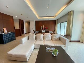 Condo for Rent at Royal Residence Park