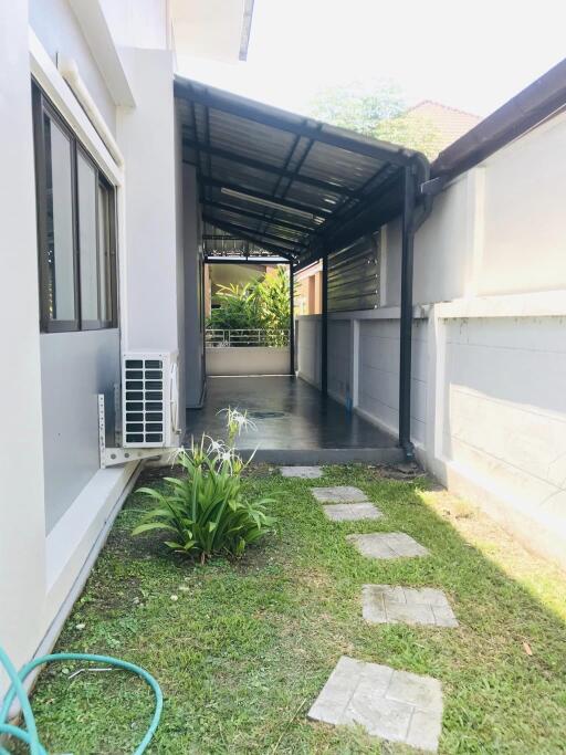 House for Rent in San Phak Wan, Hang Dong.