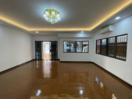 120 ตรม., 3 ห้องนอน, 2 ห้องน้ำ บ้าน ราคา ฿ 2,690,000