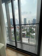 Condo for Rent at Noble Around Sukhumvit 33