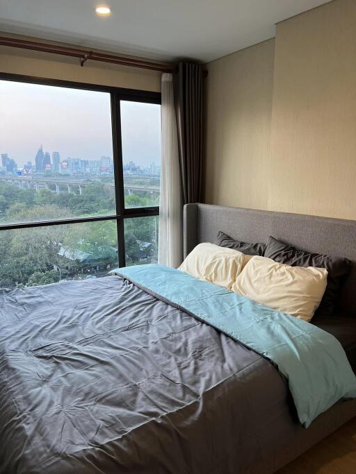 Condo for Rent at Lumpini Suites Phetchaburi-Makkasan