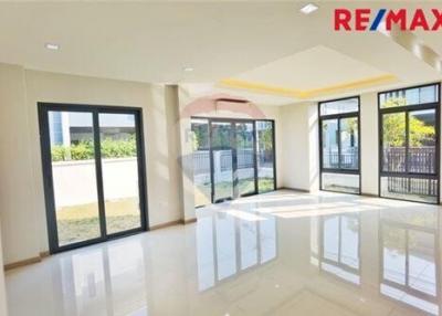 310 Sqm., 4 Beds Townhouse listed for ฿ 11,000,000.