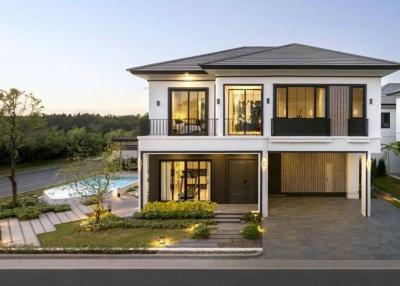 260 Sqm., 4 Beds, 5 Baths Townhouse listed for ฿ 15,260,000.