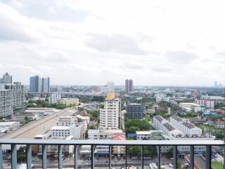 Condo for Rent at Ideo Mobi Sukhumvit 66