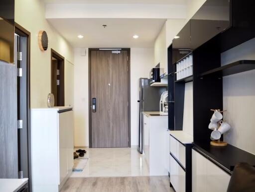 Condo for Rent at Ideo Mobi Sukhumvit 66