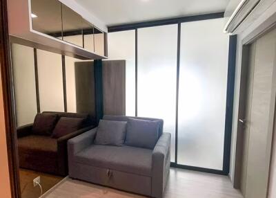 2 Bedroom Condo for rent Life Asoke-Rama 9