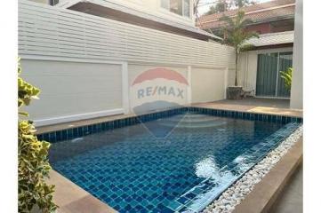 264 Sqm., 4 Beds, 4 Baths House listed for ฿ 11,950,000.