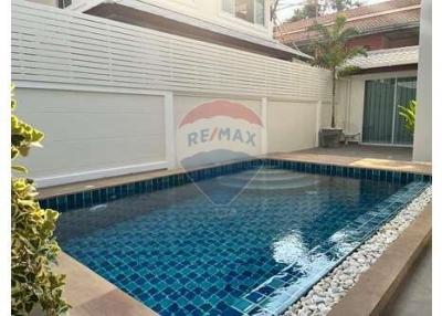 264 Sqm., 4 Beds, 4 Baths House listed for ฿ 11,950,000.