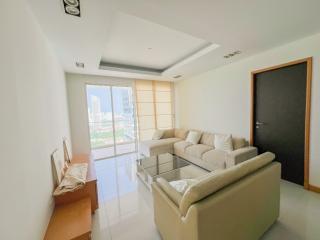 Exquisite 2-bedroom condo with seaview