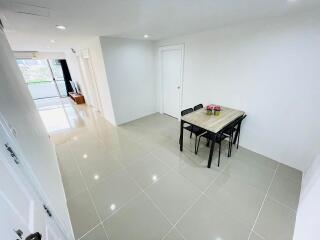 Condo for Rent at Waterford Park Rama 4