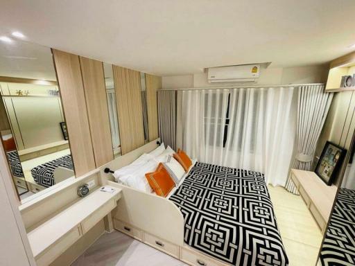 For Sale Bangkok Condo Fortune Condo Town Narathiwas BTS Chong Nonsi Yan Nawa